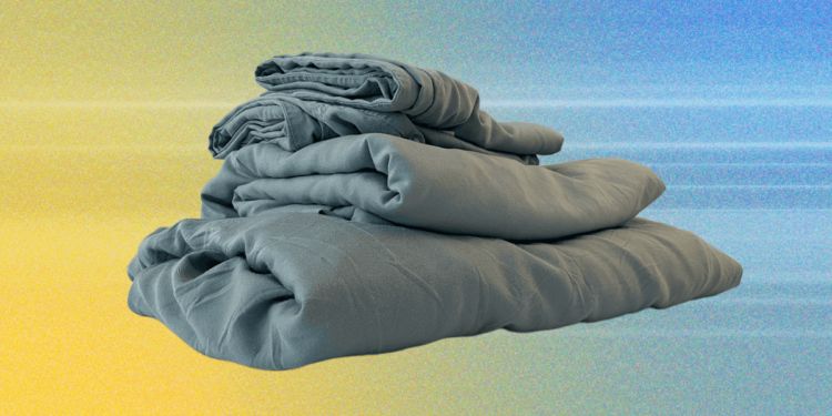 Bedsure’s Bamboo Cooling Sheets Are Silky Soft, Durable, and Cheap