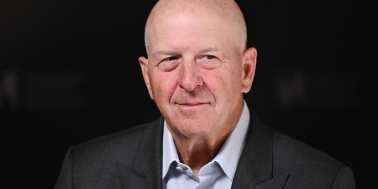 Goldman Sachs Asking Junior Bankers to Confirm Loyalty