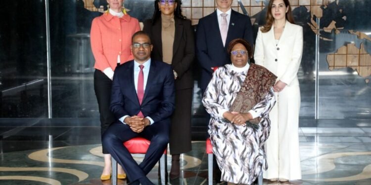 Shell executives meet Namibia’s president, advance talks on exploration plans