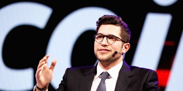 Trump’s Commerce Secretary Loves Tariffs. His Former Investment Bank Is Taking Bets Against Them