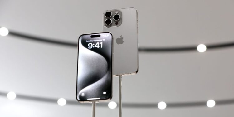 Gear News of the Week: iPhone 17 May Be a Month Away, and Sonos to Raise Prices