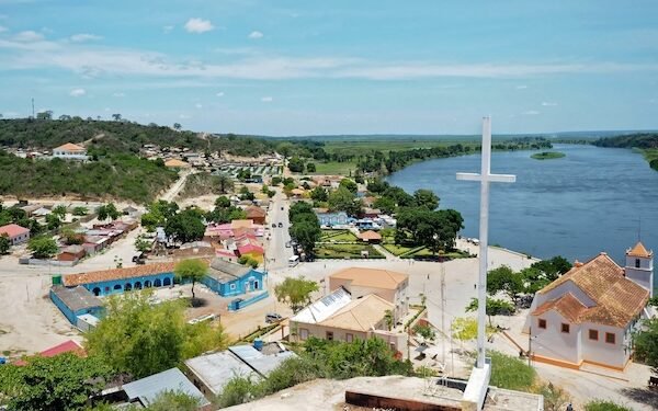 Space42 signs tech collaboration MoU with Angola’s military intel unit