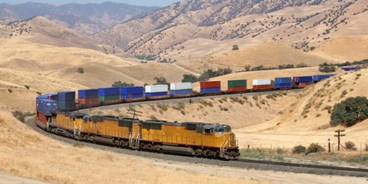 Tariffs Hit US Consumers Beyond BRICS, Goldman Sachs Says