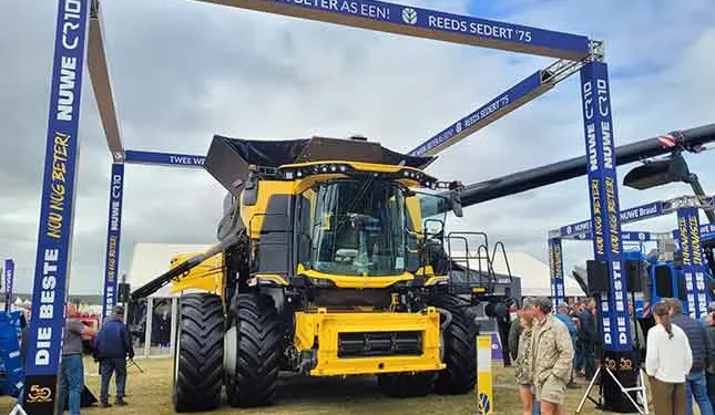 New Holland’s CR10 combine lowers harvesting costs