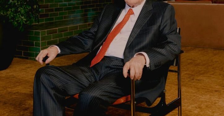 4 Recession-Proof Buffett Stocks to Buy Now