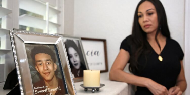 AI chatbots linked to teen tragedy