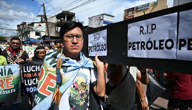 Amazon flotilla sails to COP30 to demand climate justice, end to fossil fuel extraction – EnviroNews