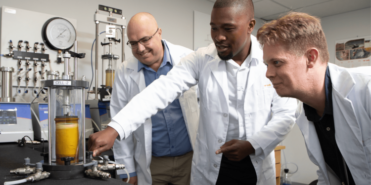 In-House Geotech Lab Sets SRK Apart