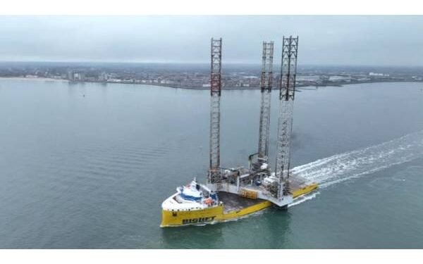 Kombi-II MOPU Sets Sail for Congo After Conversion Job in Netherlands