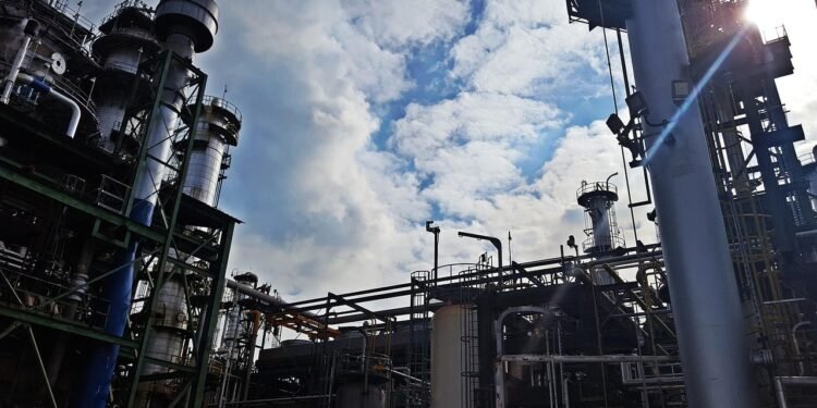 Nigeria eyes additional 600,000 bpd oil output with new licensing rounds underway