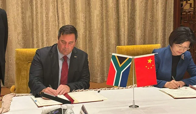 South Africa signs landmark stone fruit trade deal with China