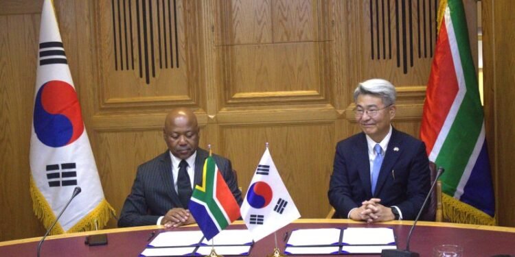 Armscor signs MOU with DAPA