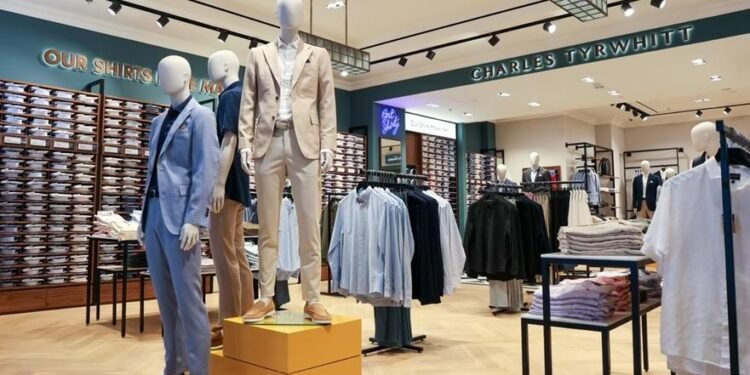 Charles Tyrwhitt unveils the region’s first boutique in Dubai