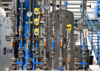 Fitted For The Field: Differential Pressure Measurement Made Simple With VEGA