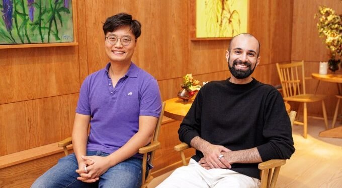 Former Meta employees launch a ring to take voice notes and control music