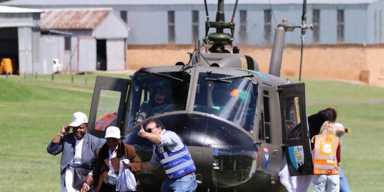 From Hueys to Harvards: South Africa’s elderly experience flight for the first time at Elders Flight 2025
