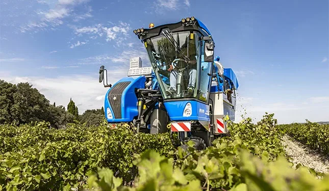 New Holland unveils the Braud 8.50L for faster, gentler grape harvesting