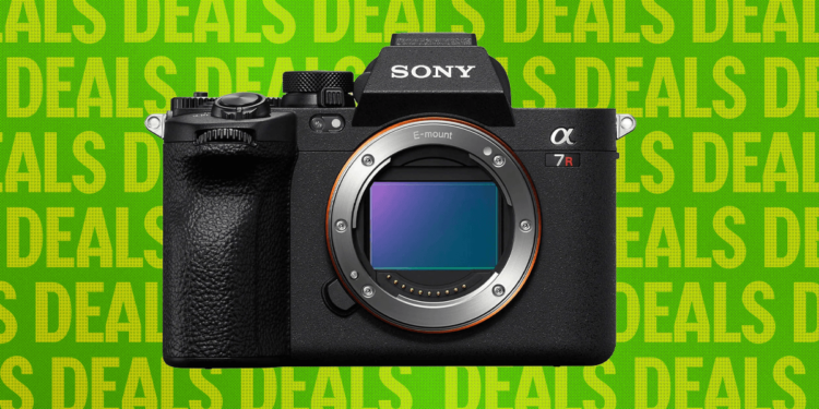 Save $900 on Sony’s Best Mirrorless Camera With This Early Black Friday Deal (2025)