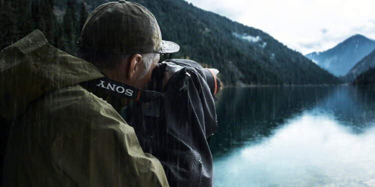 Sony Expands its Alpha Range with 2 New Accessories – IT News Africa