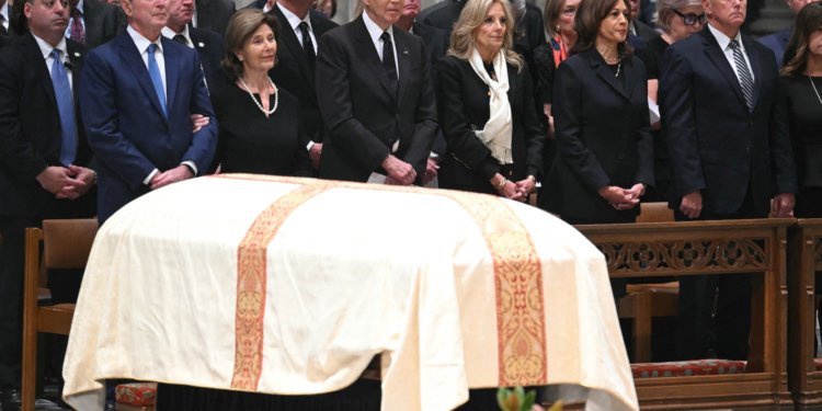 Trump Turns to Sudan Civil War After MBS Meeting