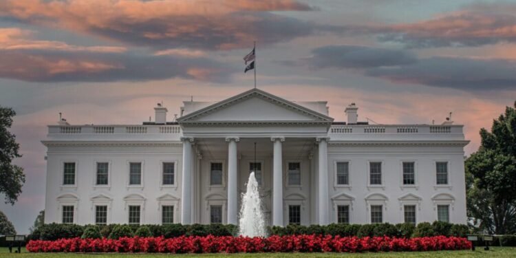 Why BRICS Is Abandoning the US Dollar?