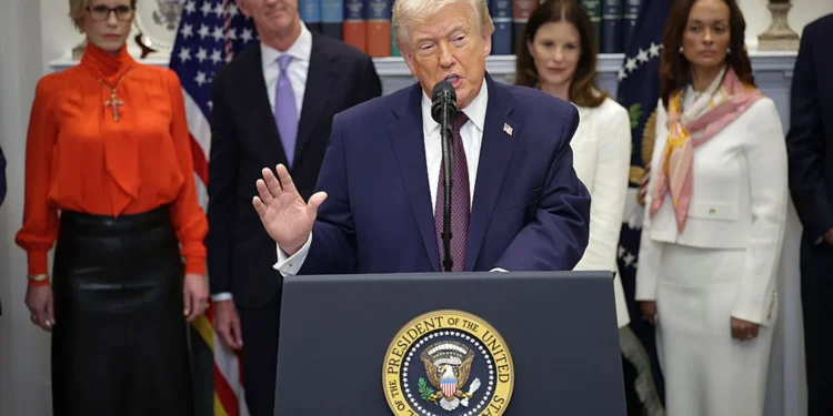 Biopharma climbs higher as 9 drugmakers ink ‘pandering’ drug price deals with Trump