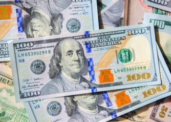 De-Dollarization Is Real, Warns Standard Chartered