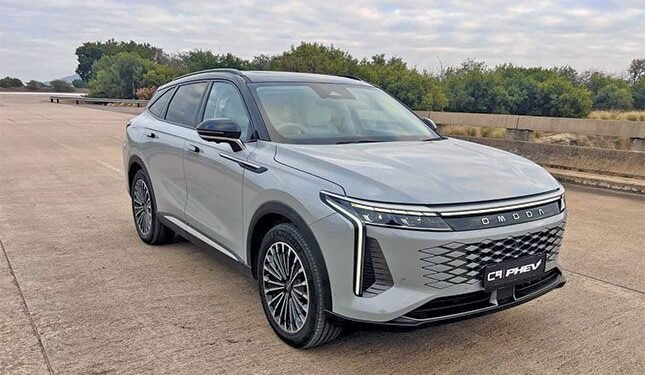 Plush Omoda C9 not too fancy for a proper street fight