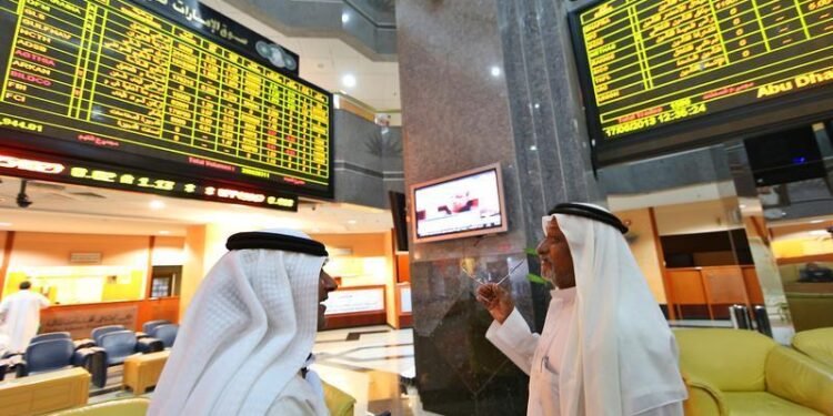 UAE stocks mixed; Dubai rebounds as oil ticks up, Fed rate path in focus
