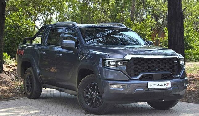 Foton ramps up bakkie range with brash Tunland V7 and V9