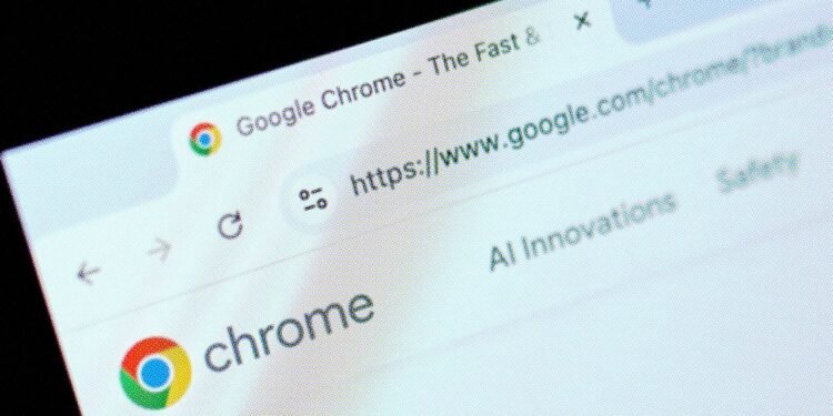 Google’s New Chrome ‘Auto Browse’ Agent Attempts to Roam the Web Without You