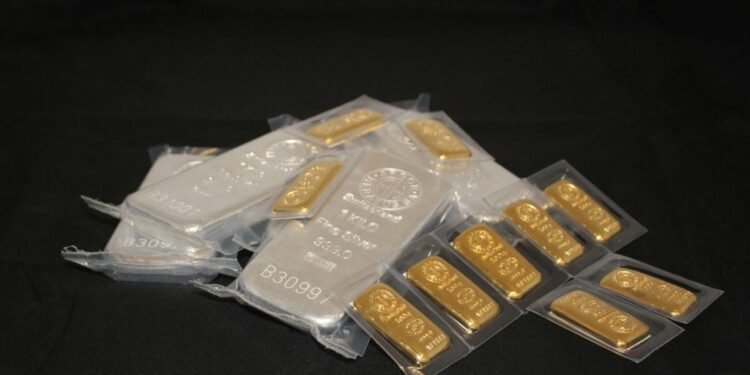 Silver Hits $120 All-Time High, Market Cap Reaches $6.7 Trillion