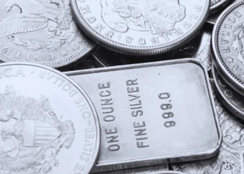 Silver surges above $91 as gold rallies on inflation worries