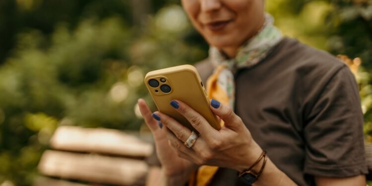 7 Best Prepaid Phone Plans (2026)