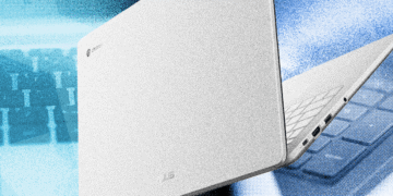 Amazon Props Up Misleading, Junky Laptops No One Should Buy