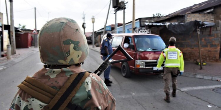 Defence committee welcomes divisive SANDF anti-crime deployment but experts resist the move