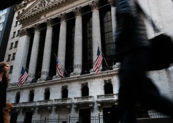 Earnings roundup: Amgen vs. FDA, Pfizer’s defense and Merck’s $70B-in-sales plan