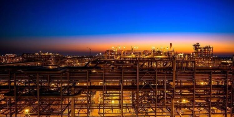 Energy Ministry mandates licenses for all petroleum, petrochemical operations