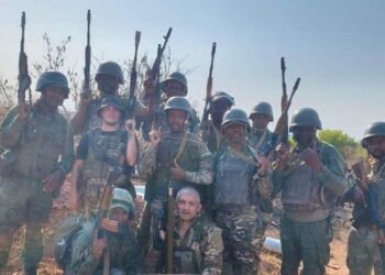 Four South Africans back from Ukraine