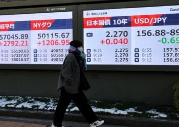 Global shares inch higher, on track for monthly gain despite AI, Iran jitters