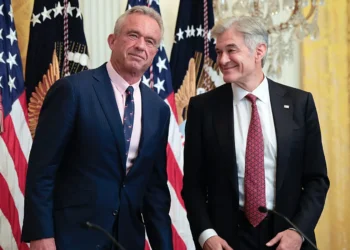 HHS elevates officials into Kennedy’s inner circle in advance of midterms