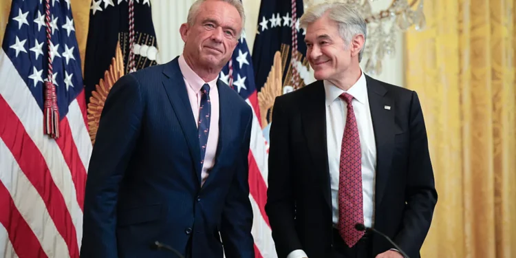 HHS elevates officials into Kennedy’s inner circle in advance of midterms