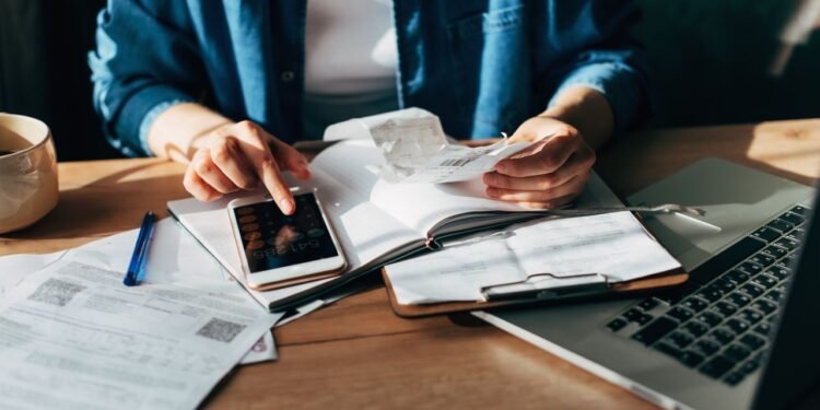 Here’s What It’s Like to Use H&R Block’s DIY Tax Service (2026)