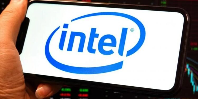 Intel Stock Jumps 2.5% After 6% Drop: Time to Assess the Real Risk