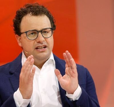 It would take the Pentagon months to replace Anthropic’s AI tools: sources