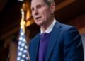 Sen. Wyden to block confirmation for NSA director, citing lack of experience