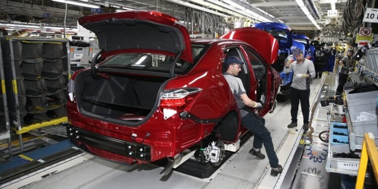 Toyota bets on 630,000 South African vehicle sales as export risks and Chinese rivals loom