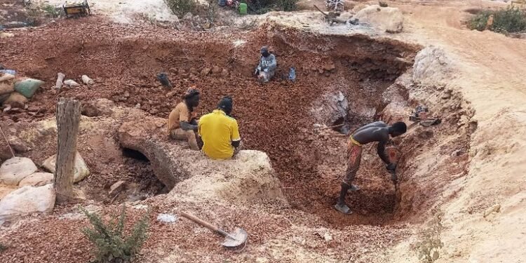 When mining kills women: A year after Bilalikoto mine collapse – EnviroNews