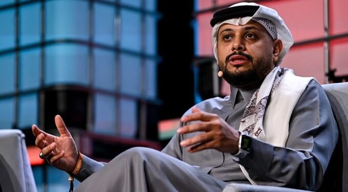 Why these startup CEOs don’t think AI will replace human roles