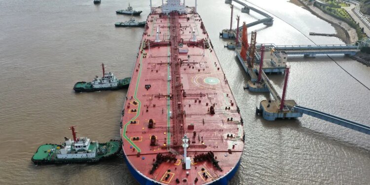 China Tightens Fuel Export Curbs as Iran War Hits Oil Supply